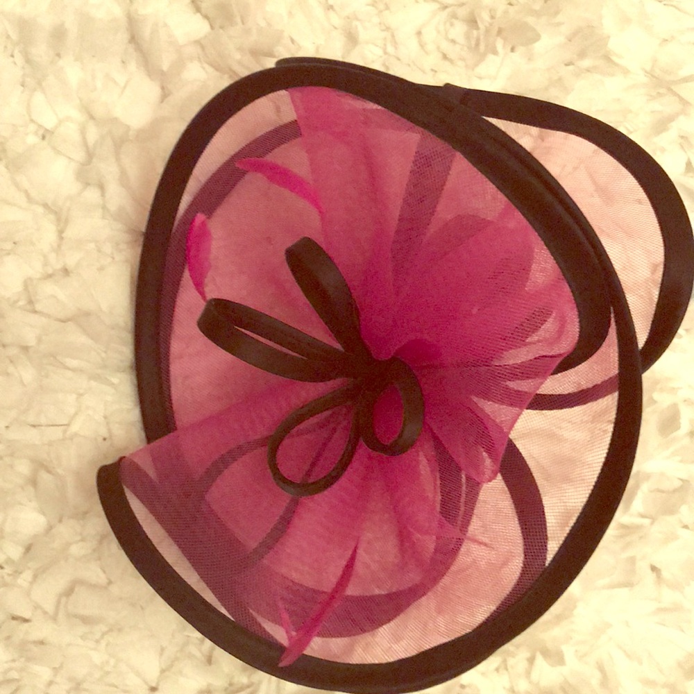 Derby fascinator
